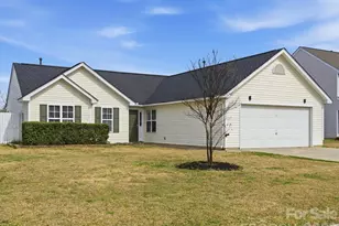 221 Glencroft Dr, Wingate, NC 28174 - Photo 2