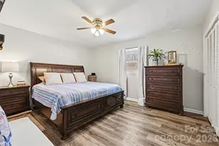 3545 Yorkland Dr, Hickory, NC 28601 - Photo 6