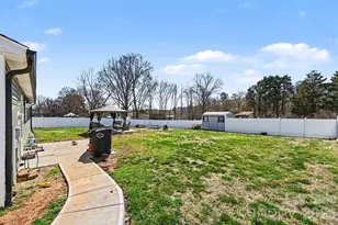 3545 Yorkland Dr, Hickory, NC 28601 - Photo 14