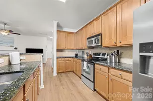 1506 Royal Auburn Ave, Fort Mill, SC 29708 - Photo 8