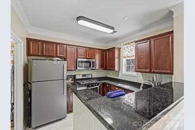 8714 Beaver Creek Drive, Charlotte, NC 28269 - Photo 8