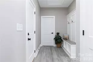 1949 Colonial Ln, Hickory, NC 28601 - Photo 14