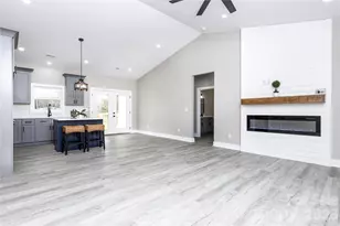 1949 Colonial Ln, Hickory, NC 28601 - Photo 6