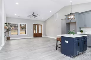 1949 Colonial Ln, Hickory, NC 28601 - Photo 6