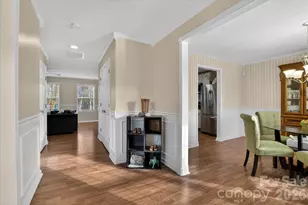 9830 Avensong Crossing Dr, Charlotte, NC 28215 - Photo 8