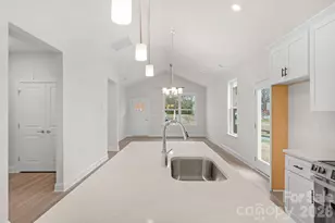 1107 Burke St, Monroe, NC 28110 - Photo 14