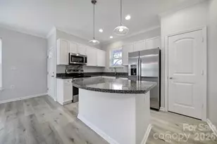 15437 Coventry Ct Ln, Charlotte, NC 28277 - Photo 6