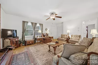 3335, 3319 E Nc 10 Highway, Claremont, NC 28610 - Photo 6