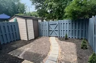 7618 Holly Grove Ct, Charlotte, NC 28227 - Photo 10