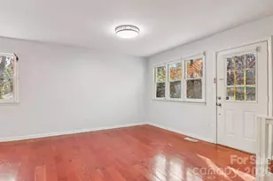 224 Beverly Rd, Asheville, NC 28805 - Photo 6