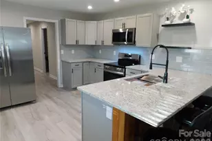 107 W Poplar St, Stanley, NC 28012 - Photo 10