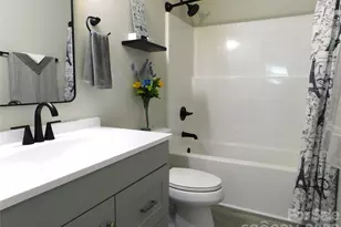 107 W Poplar St, Stanley, NC 28012 - Photo 30