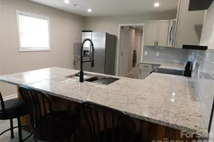 107 W Poplar St, Stanley, NC 28012 - Photo 12