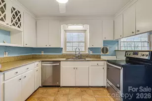 811 Parkwood Rd, Shelby, NC 28150 - Photo 14