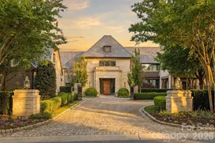7318 Baltusrol Ln, Charlotte, NC 28210 - Photo 4