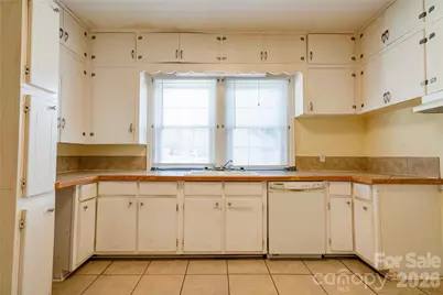 1467 E Marion Street, Shelby, NC 28150 - Photo 10