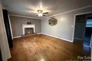 1235 27th Ave NE, Hickory, NC 28601 - Photo 10