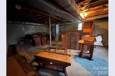 1235 27th Avenue NE, Hickory, NC 28601 - Photo 20