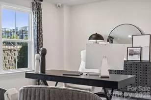 2151 Hawksworth Ln, Charlotte, NC 28262 - Photo 8