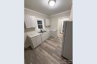 709 E Front Street, Statesville, NC 28677 - Photo 8