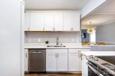 1608 Sharon Road W #45, Charlotte, NC 28210 - Photo 6