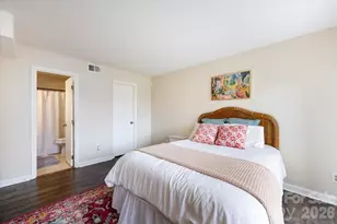 1608 Sharon Rd W, Charlotte, NC 28210 - Photo 12