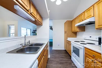 2566 Carya Pond Lane, Charlotte, NC 28212 - Photo 16