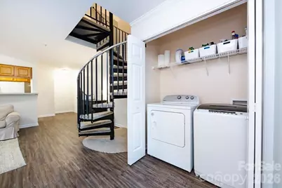 2566 Carya Pond Lane, Charlotte, NC 28212 - Photo 20