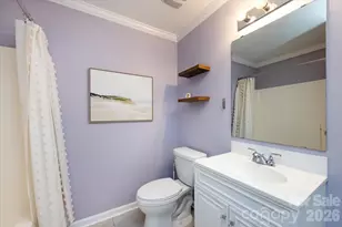 2566 Carya Pond Ln, Charlotte, NC 28212 - Photo 32