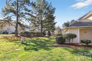 4298 Melrose Club Dr, Matthews, NC 28105 - Photo 6