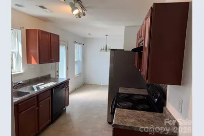 1240 Pinehaven Court, Charlotte, NC 28215 - Photo 8