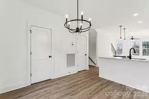 6038 Old Pineville Rd, Charlotte, NC 28217 - Photo 4