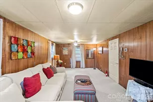 8224 Carrolwood Dr, Charlotte, NC 28217 - Photo 2