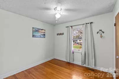 8224 Carrolwood Drive, Charlotte, NC 28217 - Photo 20