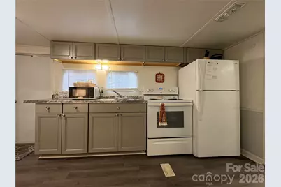 200 Badin View Road, New London, NC 28127 - Photo 4