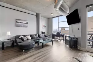 505 E 6th St, Charlotte, NC 28202 - Photo 8