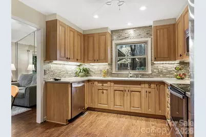 7801 Meadowview Lane, Charlotte, NC 28270 - Photo 16