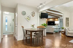 7801 Meadowview Ln, Charlotte, NC 28270 - Photo 12