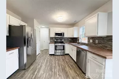 197 Markham Drive, Mooresville, NC 28115 - Photo 2