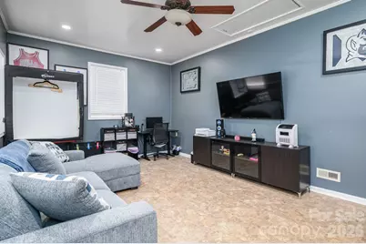 112 Pilots Ridge Drive, Bessemer City, NC 28016 - Photo 6