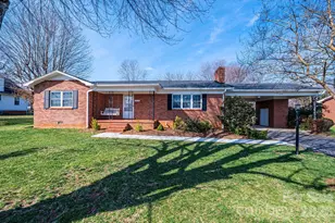 1425 5th St NE, Hickory, NC 28601 - Photo 48