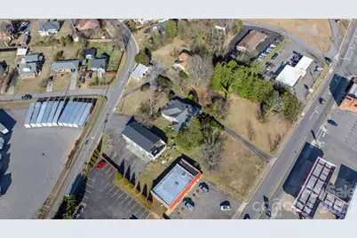 636 Main Street E, Valdese, NC 28690 - Photo 16