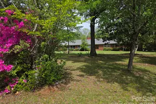 14325 Fountain Ln, Charlotte, NC 28278 - Photo 32