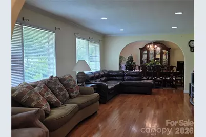 14325 Fountain Lane, Charlotte, NC 28278 - Photo 4