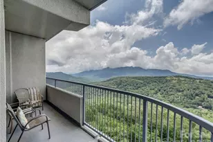 303 Sugar Top Dr, Sugar Mountain, NC 28604 - Photo 20