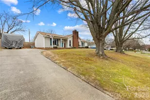 3584 Heather Ln, Gastonia, NC 28056 - Photo 2