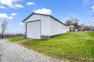 1086 Carters Ridge Rd, Spruce Pine, NC 28777 - Photo 1