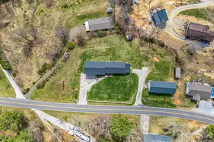 1086 Carters Ridge Rd, Spruce Pine, NC 28777 - Photo 40