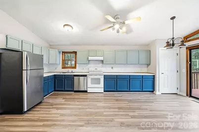 205 Mint Way, Flat Rock, NC 28731 - Photo 6