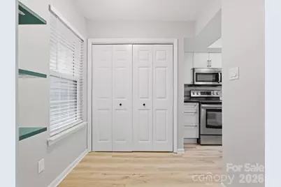 9404 S Vicksburg Park Court, Charlotte, NC 28210 - Photo 6